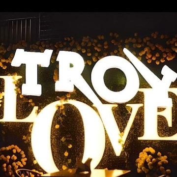 Troy Lounge and Bar