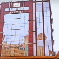 Le Crescent Trot Hotels