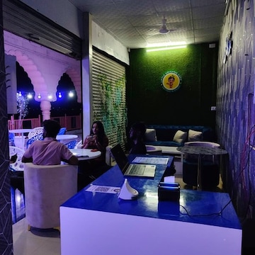 Little Krishna Cafe