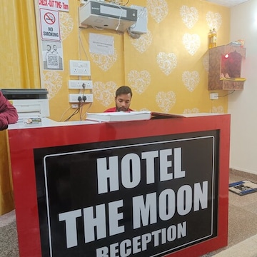 Hotel The Moon