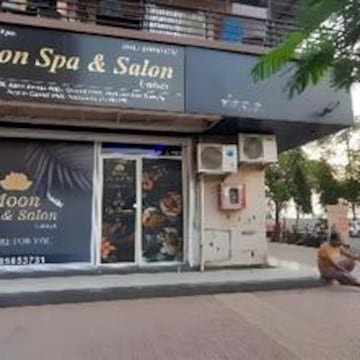 Moon Spa and Salon