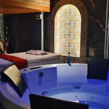 9 Hill Saloon and Spa