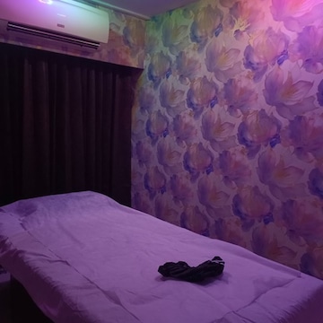 Flora Wellness Spa Center