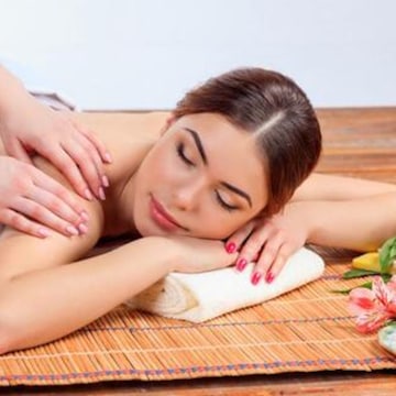 The Icon Studio Unisex Salon & Spa