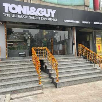 Toni & Guy Salon