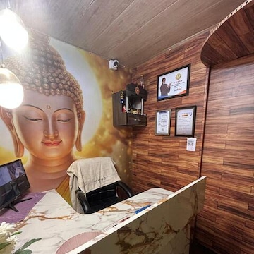 Glamour Glow Unisex Spa & Salon