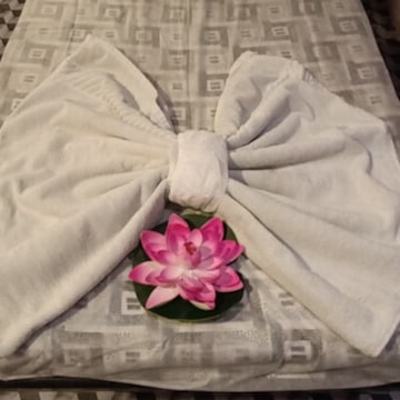 Crown Wellness Unisex Salon and Spa