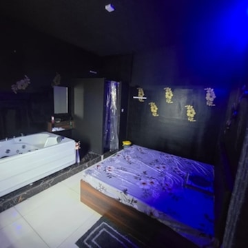 Mentos Unisex Saloon and Wellness Spa