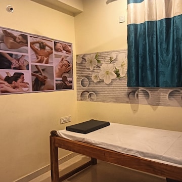 The Royal Beauty Parlour Family Salon and Spa