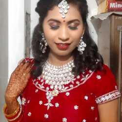 Queens Beauty Parlour