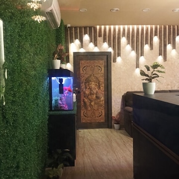 Cocktail Salon and Spa