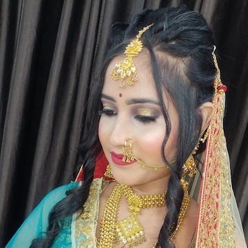 Noori Beauty Parlour (Dk Makeovers)