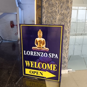 Moon Glow Salon & Spa Bhilai