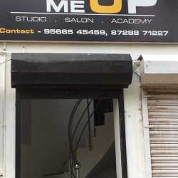 MAKE ME UP UNISEX SALON