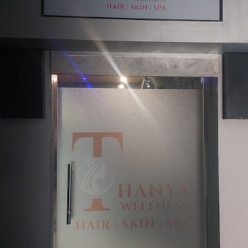 Marine Salon and Spa