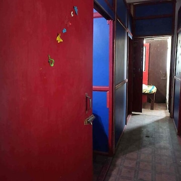 New Unisex Parlour Club