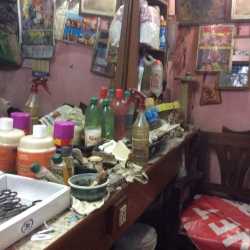 Nandan Saloon