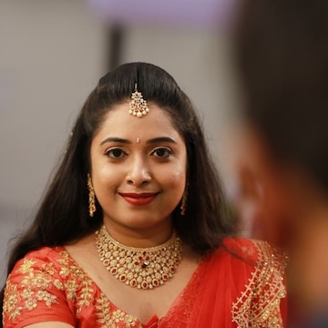 Shashi Beauty Parlour And Boutique