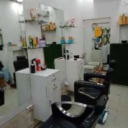 Royal Mens Parlour