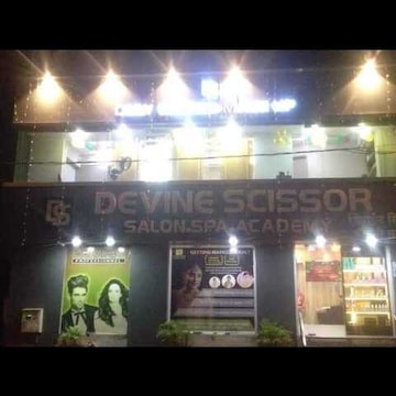 Devine Scissor Salon Spa & Academy