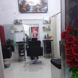 Make Over Unisex Salon
