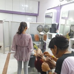 Cute Beauty Parlour