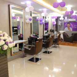 Naturals Unisex Spa And Saloon