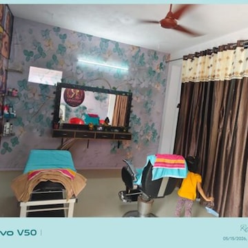 Roshni Makeup Studio & Beauty Parlour (Only For Ladies)