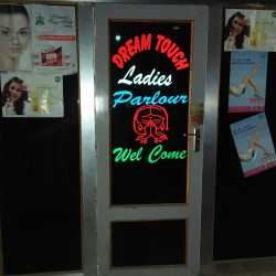 Dream Girl Ladies Beauty Parlour