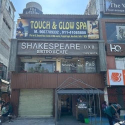 TOUCH & GLOW SPA
