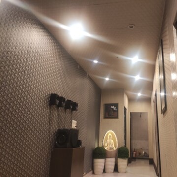 Luxury Massage Center
