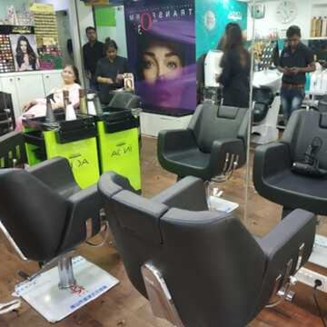 Monarch Unisex Hair & Skin Studio